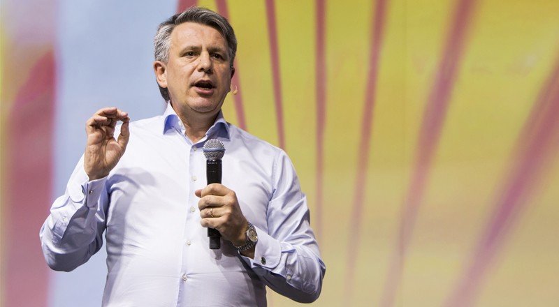 Shell CEO'su bir sonraki otomobilinin elektrikli olacağını açıkladı