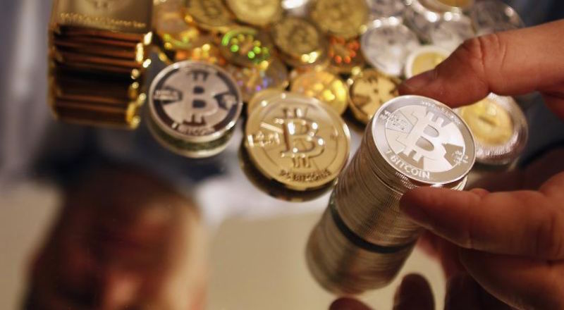 Bitcoinin yeni rekoru 6420 doların olası nedenleri