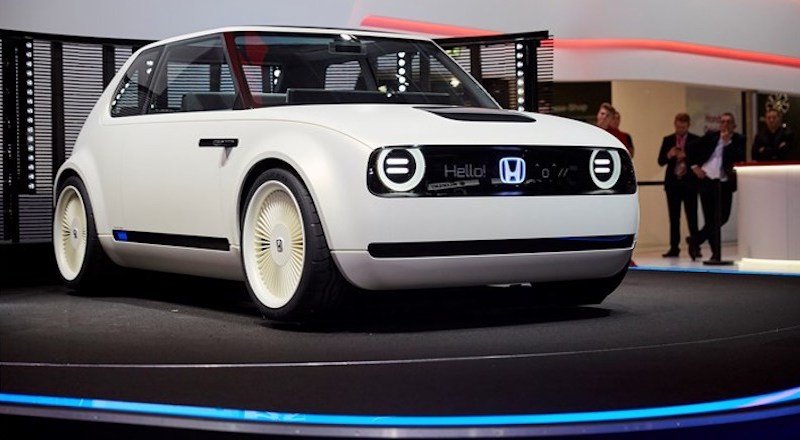 Honda, Urban EV'nin ön siparişlerini 2019'da almaya başlayacak