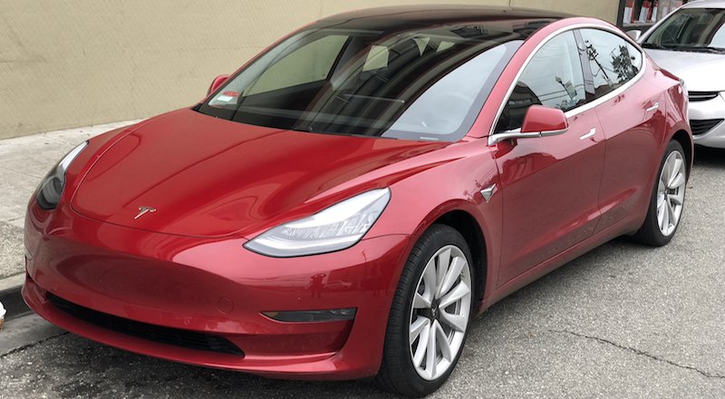 Tesla, Model 3'ün üretimine ara veriyor