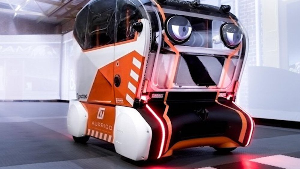 Jaguar Land Rover, 'sanal gözler' ile yayaların otonom araçlara olan güvenini artırmaya çalışıyor