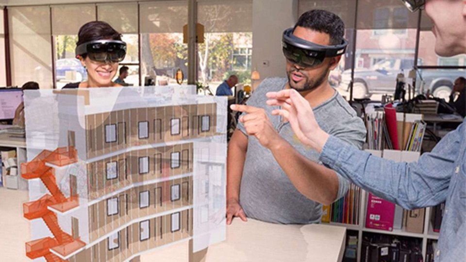 Microsoft HoloLens alışveriş merkezlerinde deneyimlenebilecek