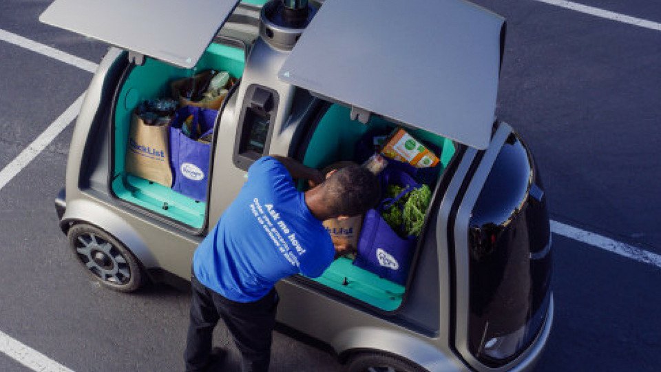 Robot araçlar, Arizona'da yiyecek teslimatına başladı
