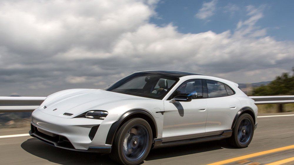 Dizel otomobil üretmeyi bırakacak olan Porsche'nin odağı elektrikli otomobiller