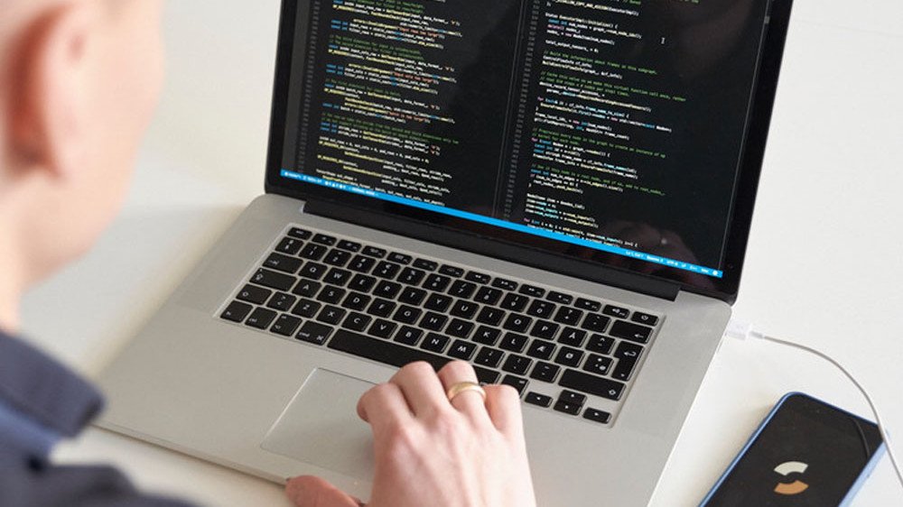 Apple artırılmış gerçeklik alanında çalışan Spektral adlı girişimi satın aldı