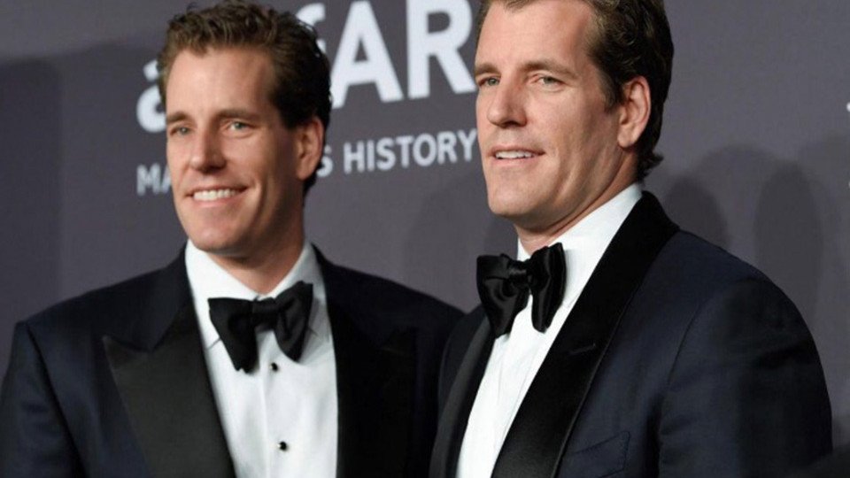 Winklevoss kardeşler Charlie Shrem'i 5 bin bitcoin çalmakla suçladı
