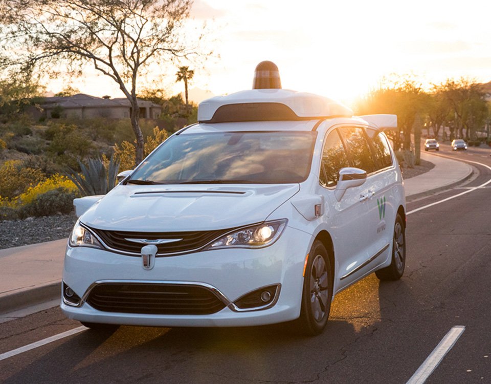 Waymo, sürücüsüz otomobilinin bir kazaya karıştığını itiraf etti