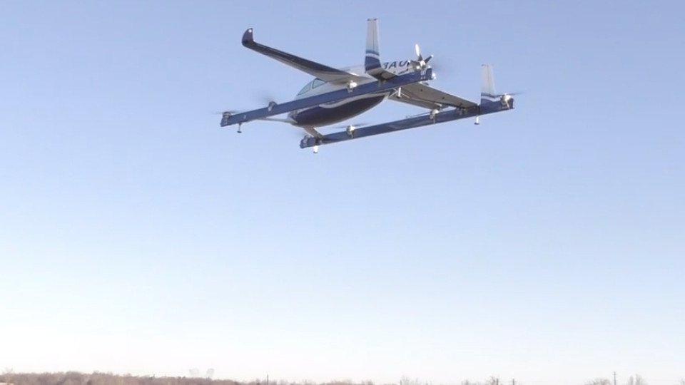 Boeing'in sürücüsüz hava taksisi, test uçuşunu gerçekleştirdi