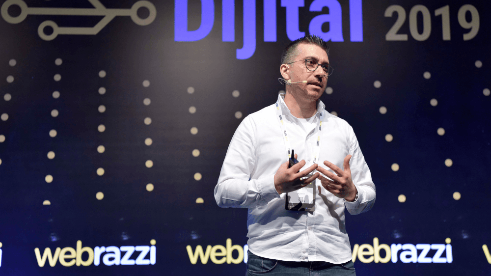 Deloitte'ten Erdem İlhan dijital deneyimleri yeniden tasarlamanın yollarını aktardı