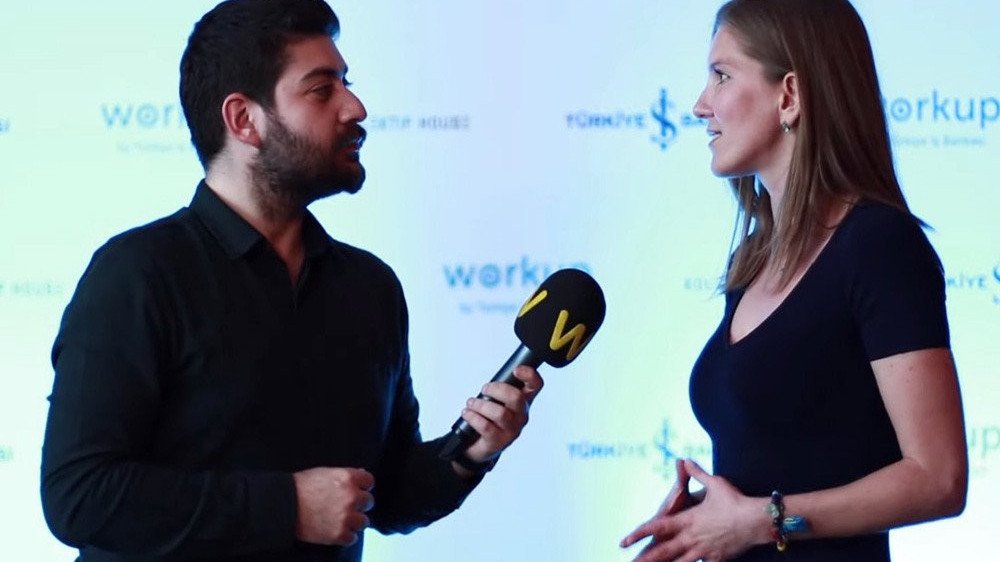 Başak Sucuka ile givin'in gelecek planlarını konuştuk