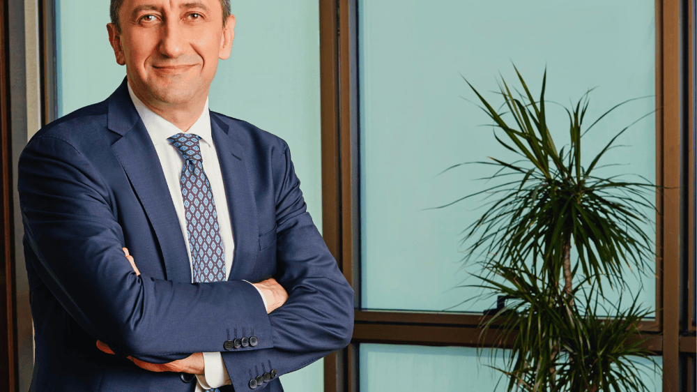 Türk Telekom'un yeni CEO'su Ümit Önal oldu