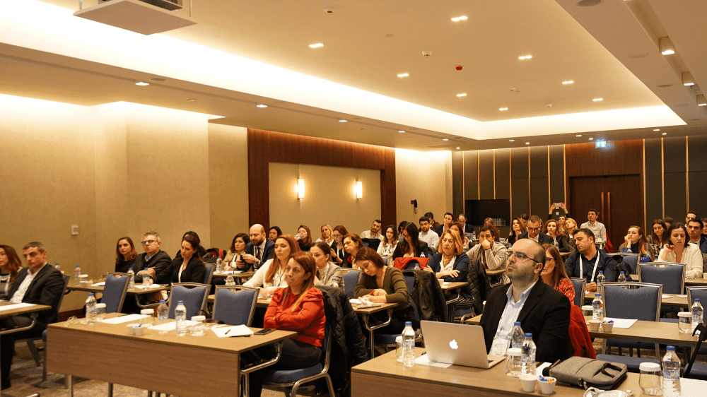 Agile ve  Design Thinking yöntemleri New HR Sessions sahnesinde konuşuldu