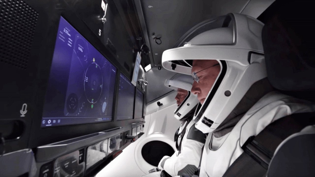 SpaceX, ilk insanlı uçuş denemesi için fırlatmaya hazırlanıyor [Canlı Yayın]