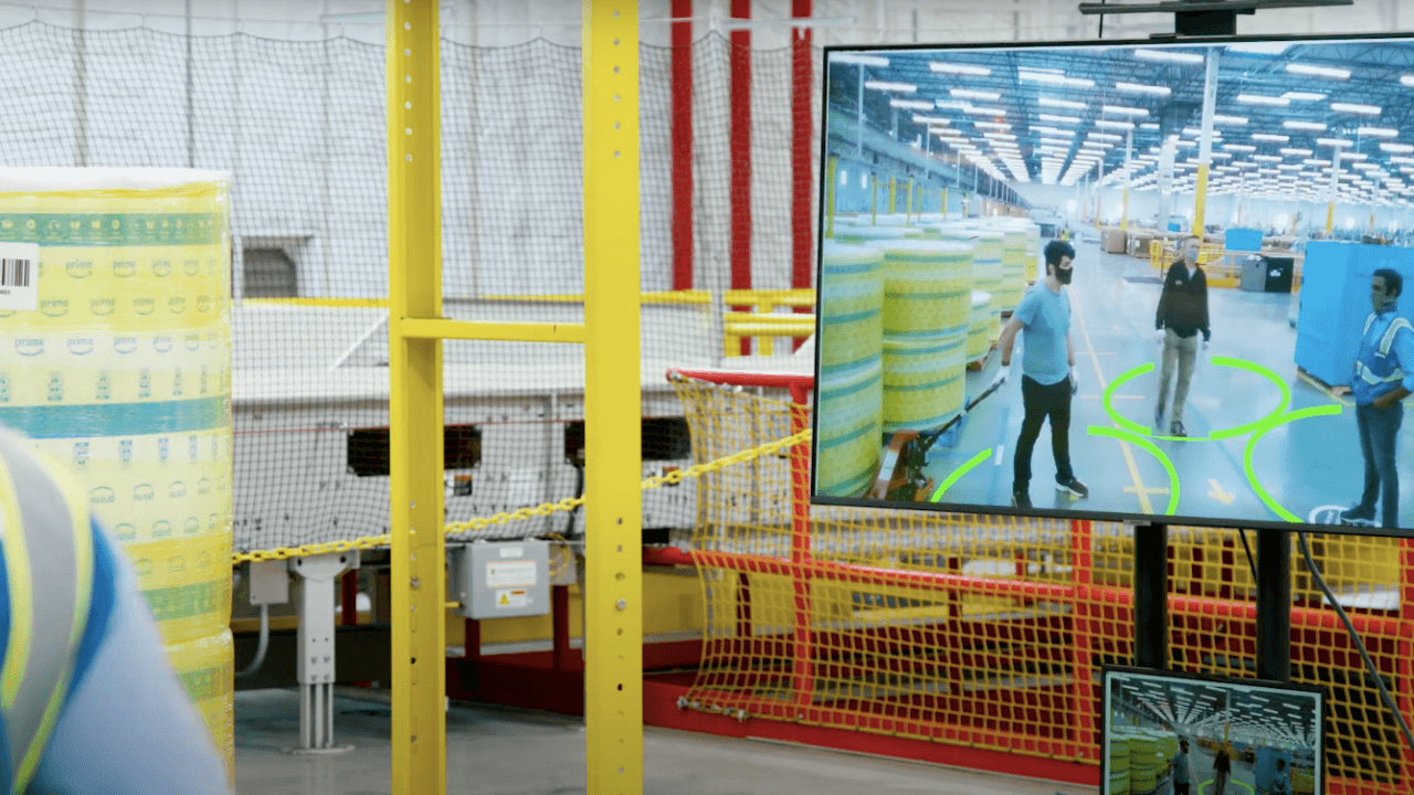Amazon şirket içinde sosyal mesafeyi korumak için AR kullanacak