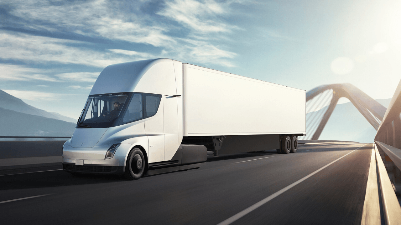 Tesla Semi'nin seri üretim haberi, Tesla hisselerini 1000 doların üzerine çıkardı