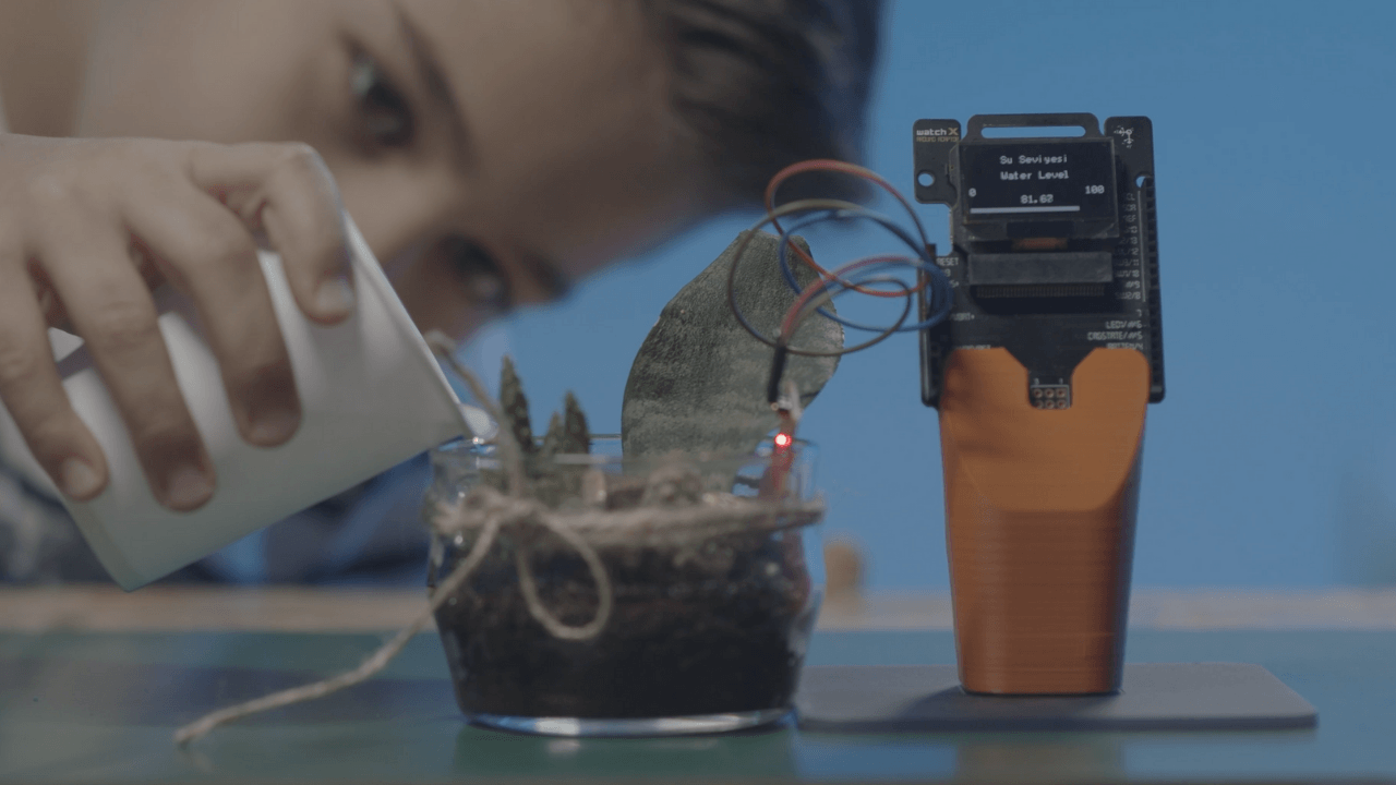 İTK Ventures ve Startupfon, watchX'in üreticisi argeX’e yatırım yaptı