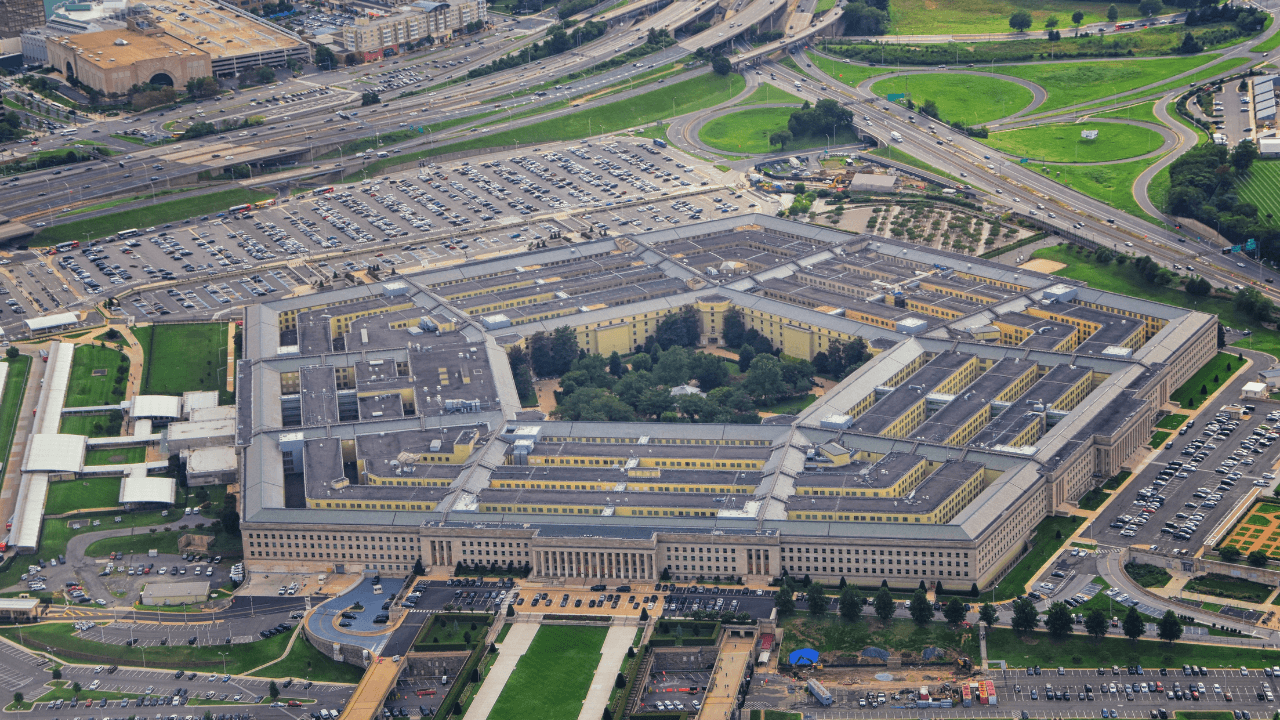 Pentagon, 2019'da Microsoft'a verdiği 10 milyar dolarlık JEDI bulut bilişim projesini iptal etti
