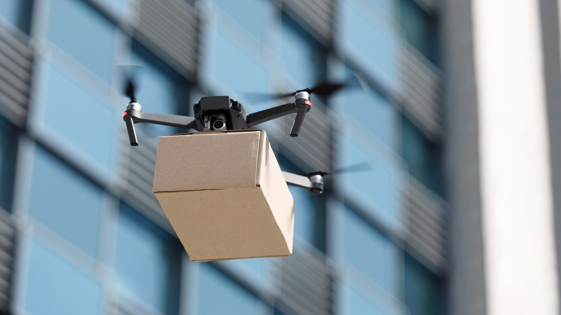 Tıp alanında kullanılacak drone ağı Abu Dabi'de test edilmeye başlandı