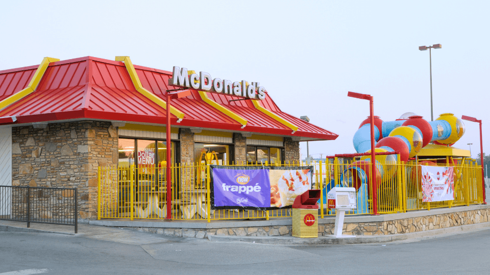 McDonald's ve IBM ortaklığı, arabaya servis deneyimini nasıl kişiselleştiriyor?