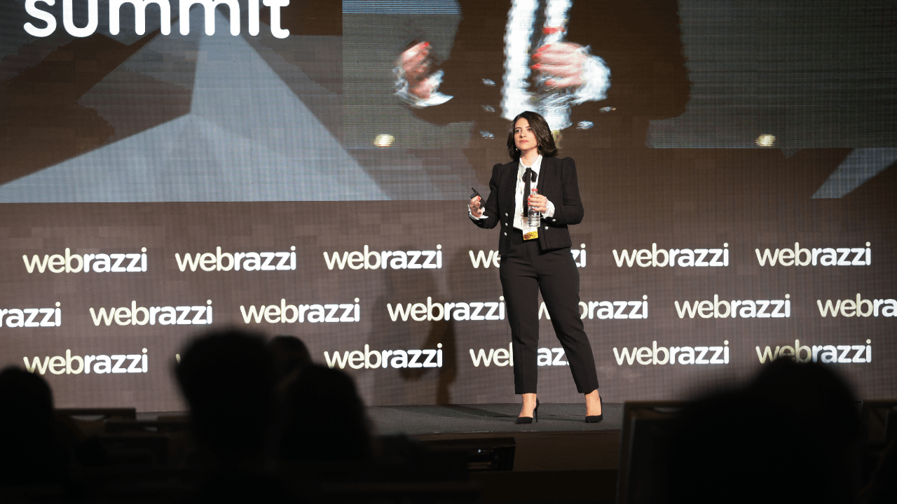 Ekin Buse Işık, değişen gizlilik regülasyonlarının pazarlama tarafında iş akışlarına olan etkisinden bahsetti