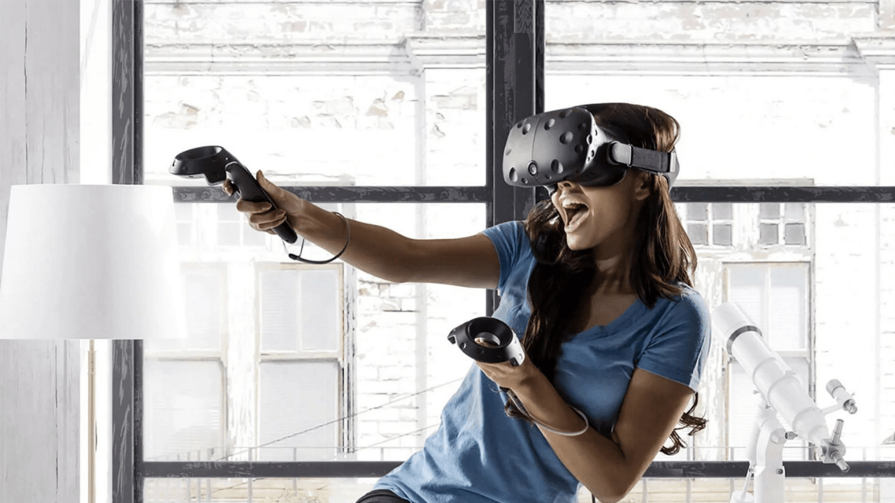 HTC, küçük bir Vive modeli üzerinde çalışıyor