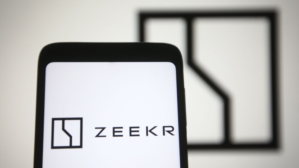 Geely'nin lüks elektrikli araç markası Zeekr, 750 milyon dolar yatırım alarak değerlemesini 13 milyar dolara çıkardı