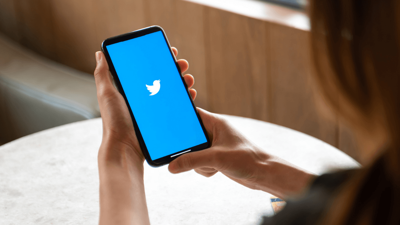 Elon Musk, Twitter mesajlarını uçtan uca şifreli hale getireceklerini açıkladı