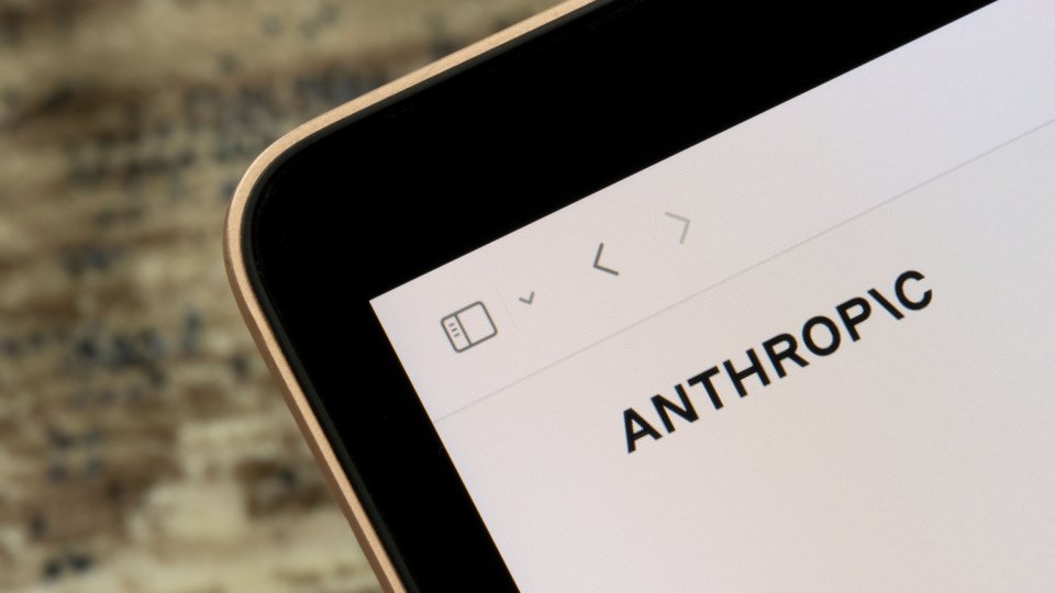 OpenAI rakibi Anthropic, 450 milyon dolar yatırım aldı