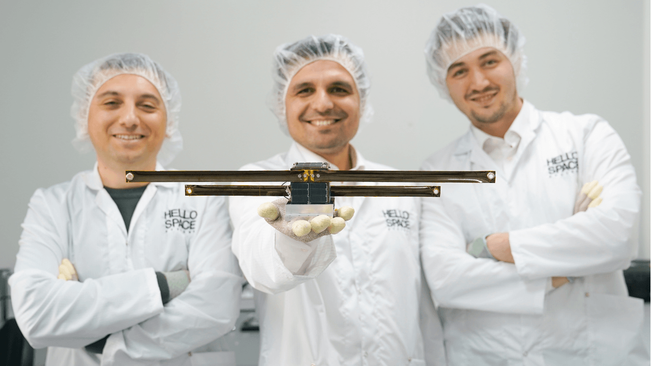 hello-space-1-881