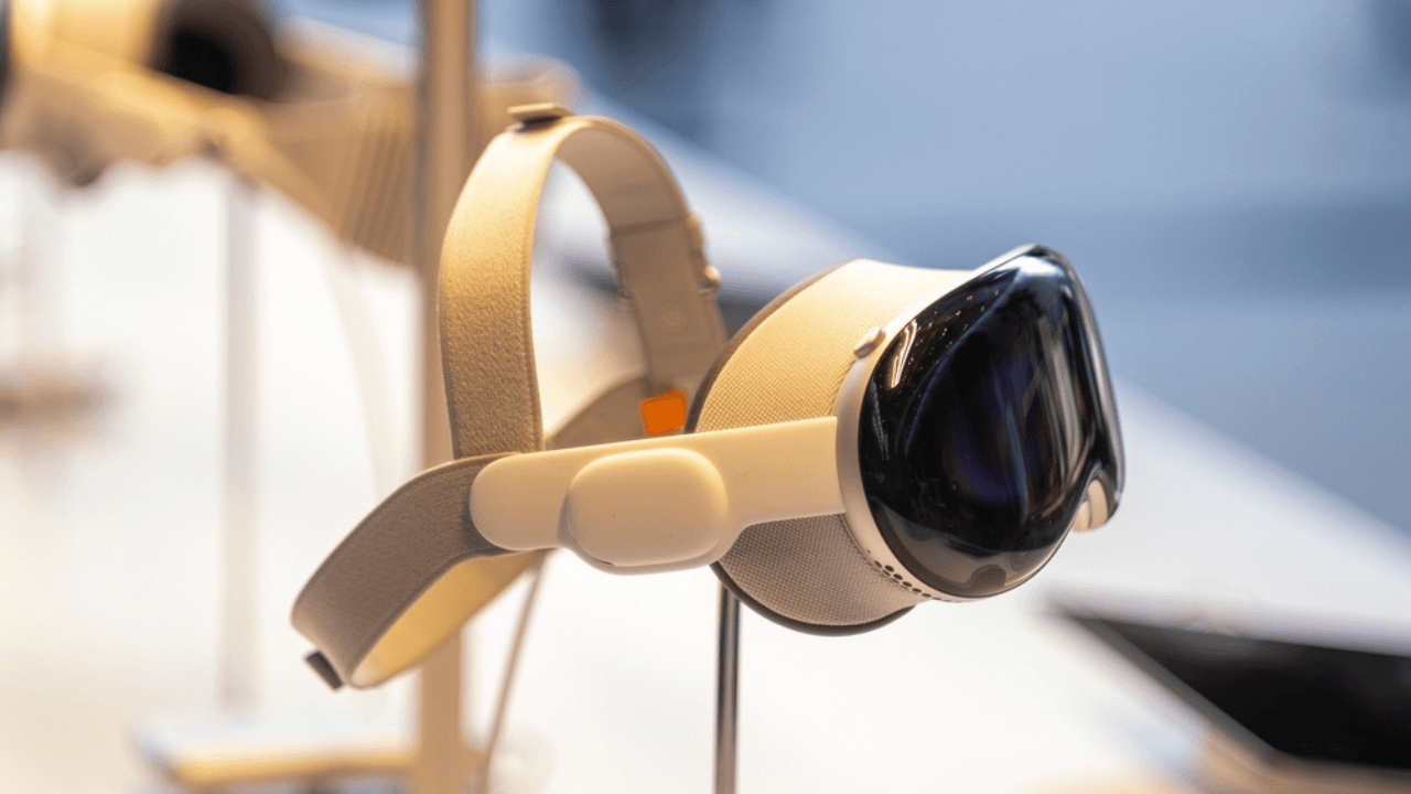 Apple Vision Pro'nun üretim maliyeti 1500 dolardan fazla