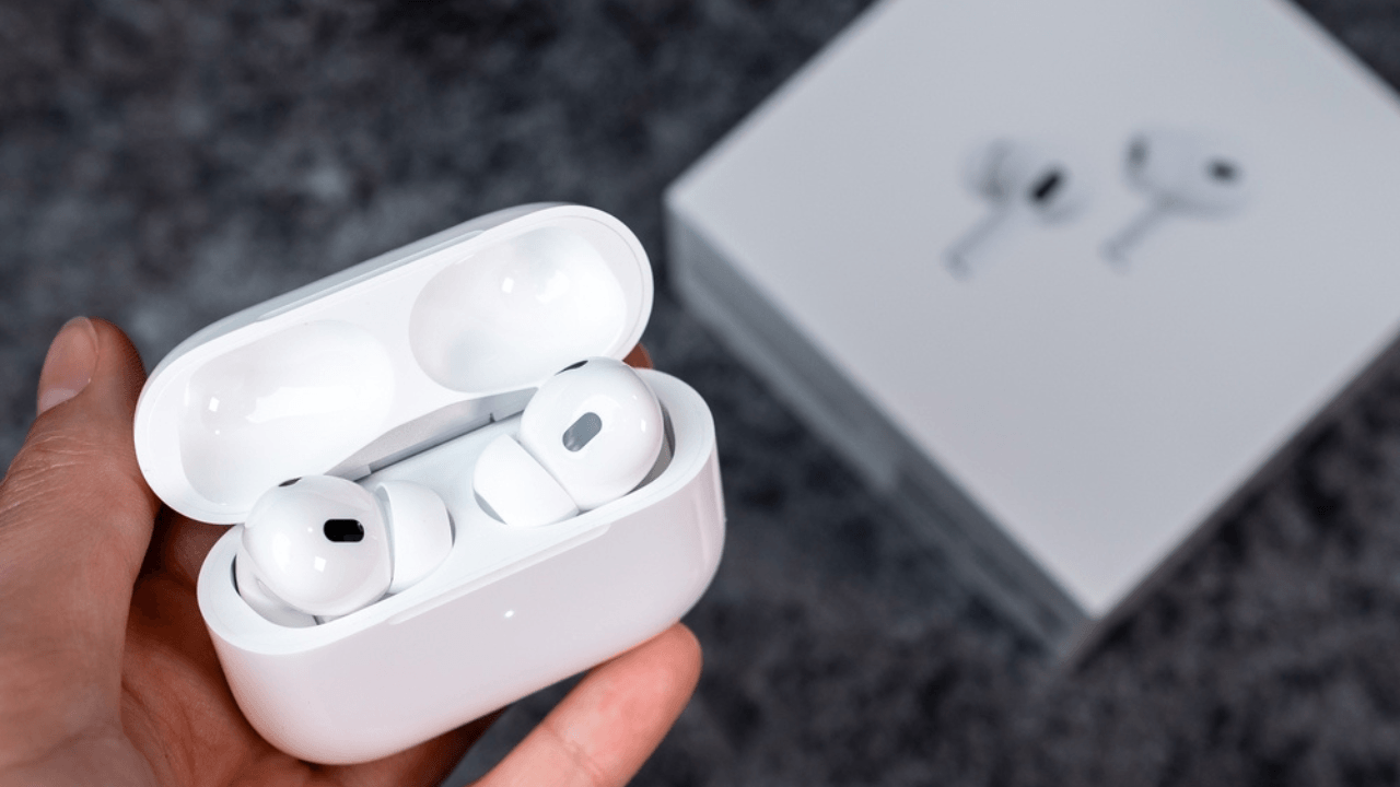 Apple, AirPods Pro için işitme cihazı modu üzerinde çalışıyor