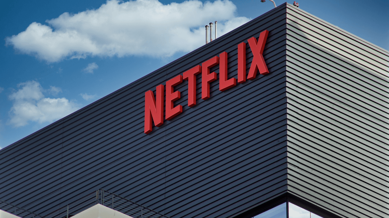 Netflix'in dönüşümü: Fiziksel eğlence merkezlerine yolculuk