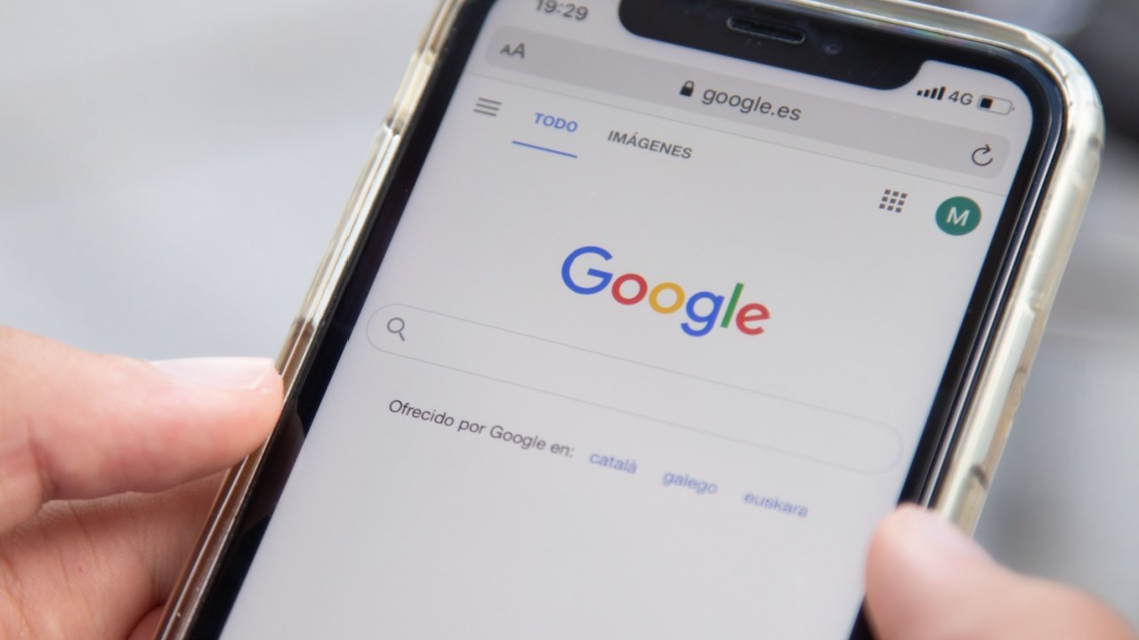 Android uygulamaları, imleci kontrol etmek için kişilerin yüz ifadelerini kullanacak