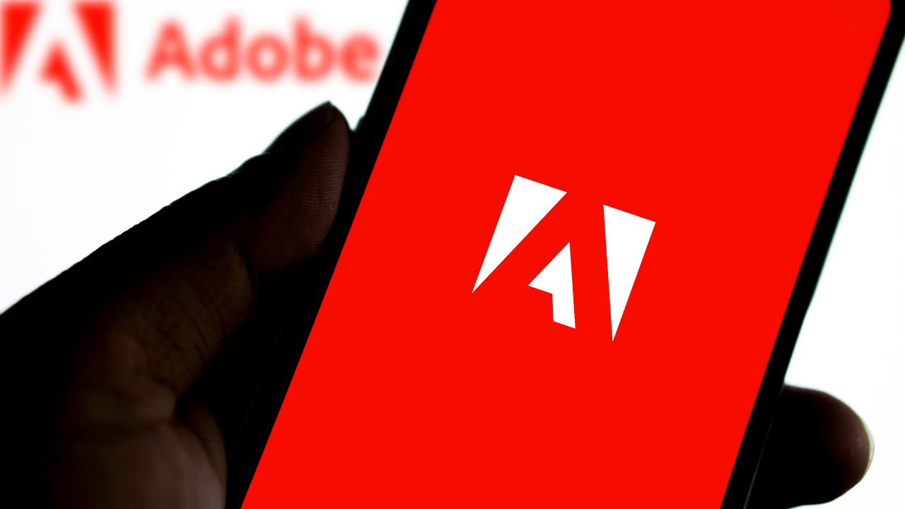 Adobe'den PDF'ler için yapay zeka destekli yeni platform: Acrobat Studio