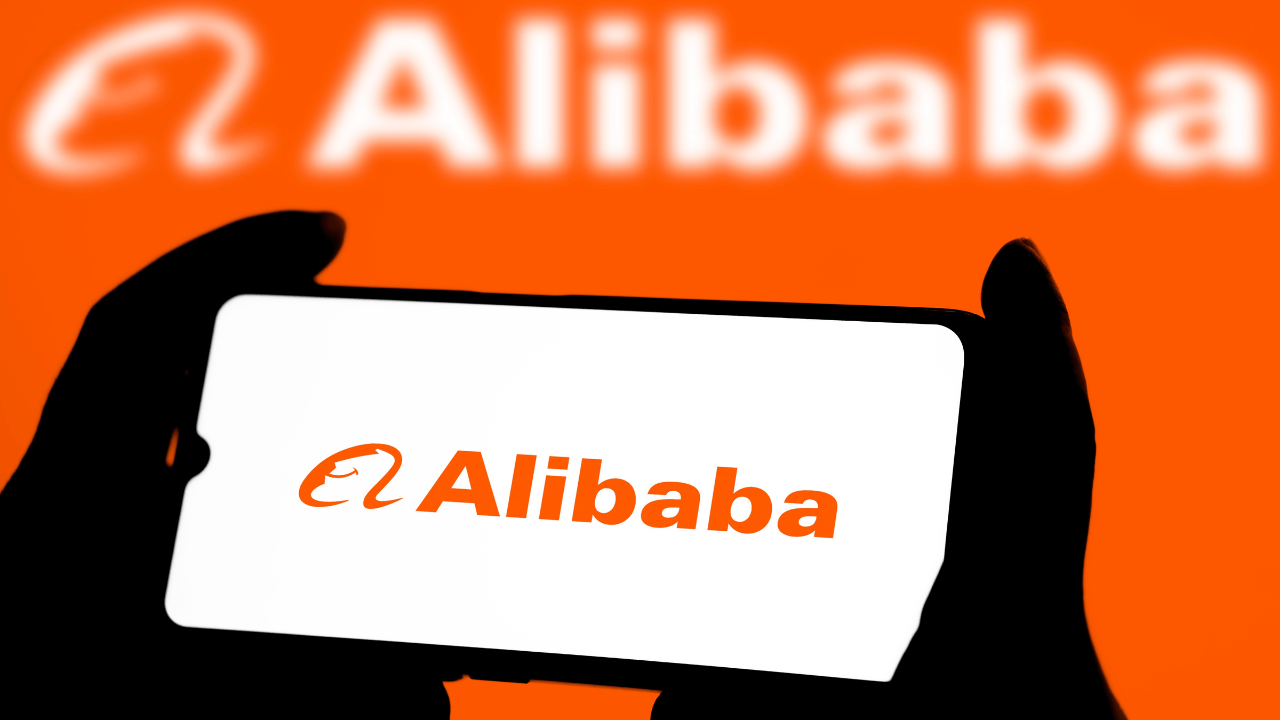 Alibaba, yapay zeka destekli akıllı gözlüğü Quark AI'ı tanıttı