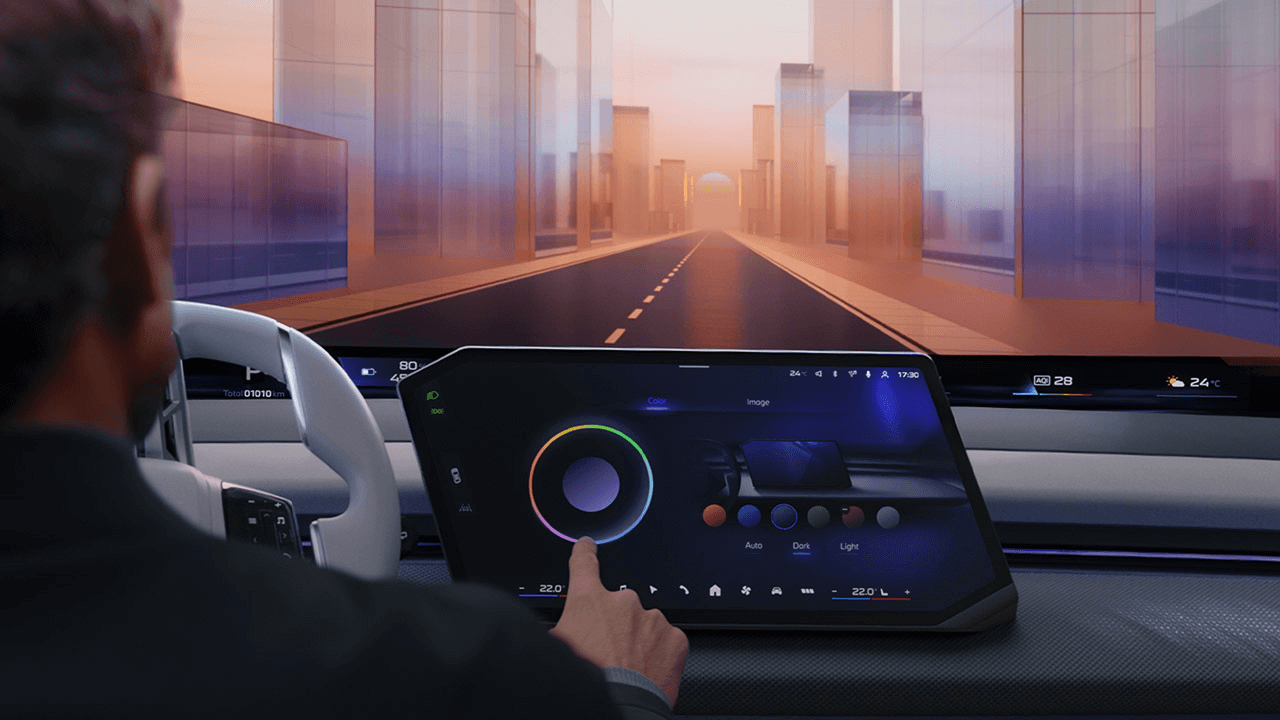 BMW'nin yapay zeka destekli Panoramik iDrive'ı, tüm yeni otomobillerde yer alacak
