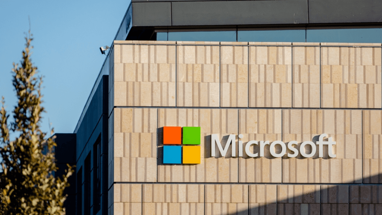 Microsoft, 2025 mali yılında yapay zeka odaklı veri merkezleri için 80 milyar dolar ayırdı