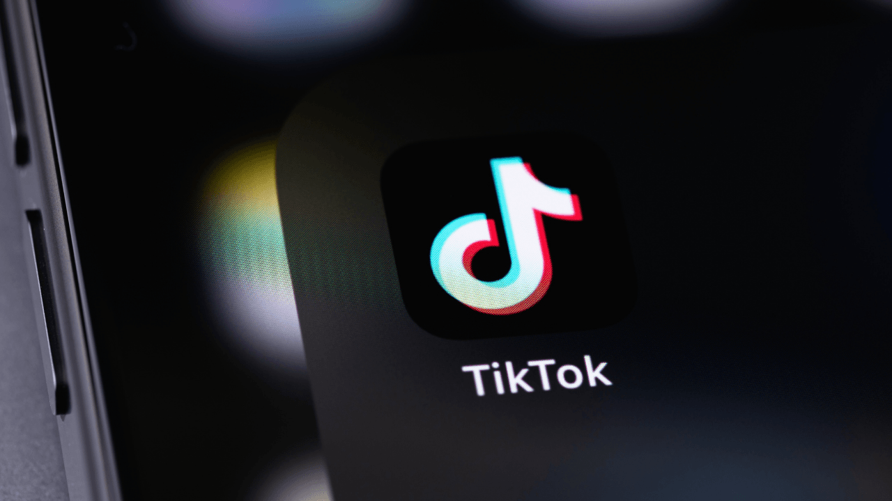 TikTok, topluluk temelli “Footnotes” özelliği ile içeriklere açıklama eklemeye başlıyor