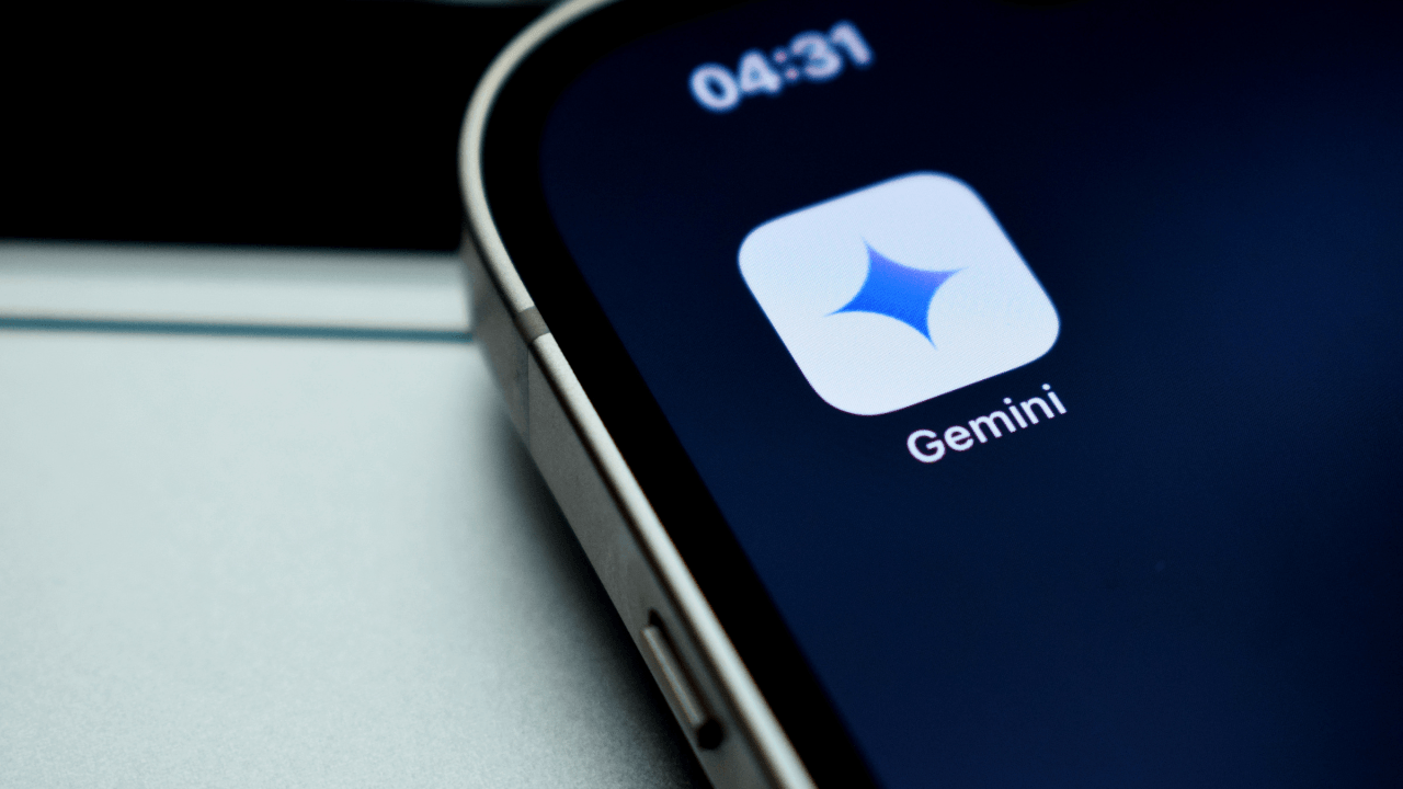 Gemini uygulaması, Android ve iOS'te yerel Audio Overviews oynatıcısını kullanıma sundu