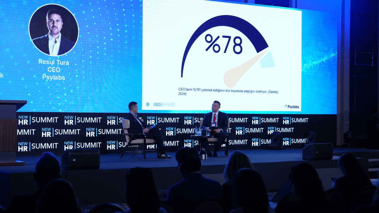 New HR Summit 2025'te genç yeteneklerin işe alımı ve teknolojinin rolü tartışıldı