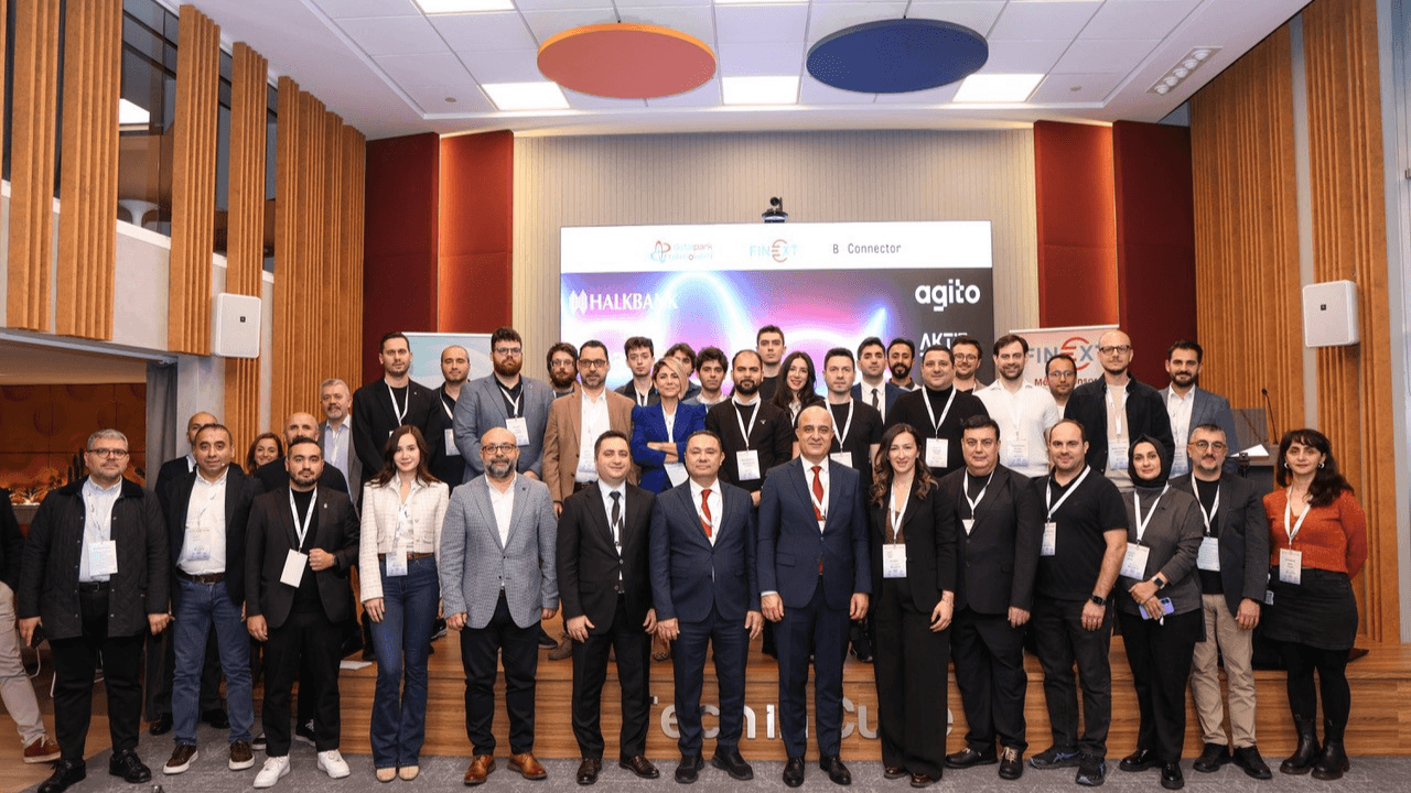Fintek Hızlandırma Programı FİNTEXT 2025'e katılan 11 girişim