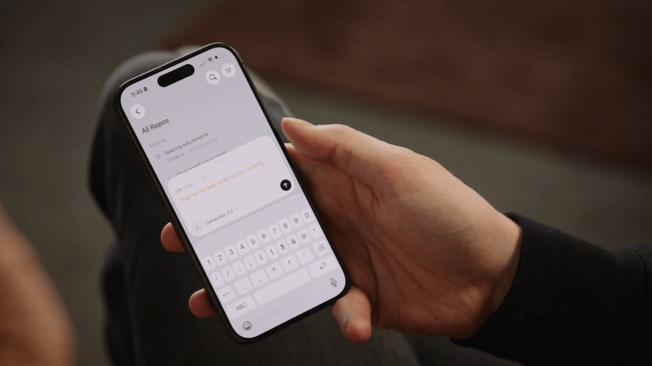 Cursor, yapay zeka destekli kodlama ajanları için iOS uygulaması yayınladı